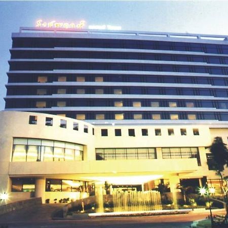 Rachaphruk Grand Hotel Nakhonratchasima Buitenkant foto